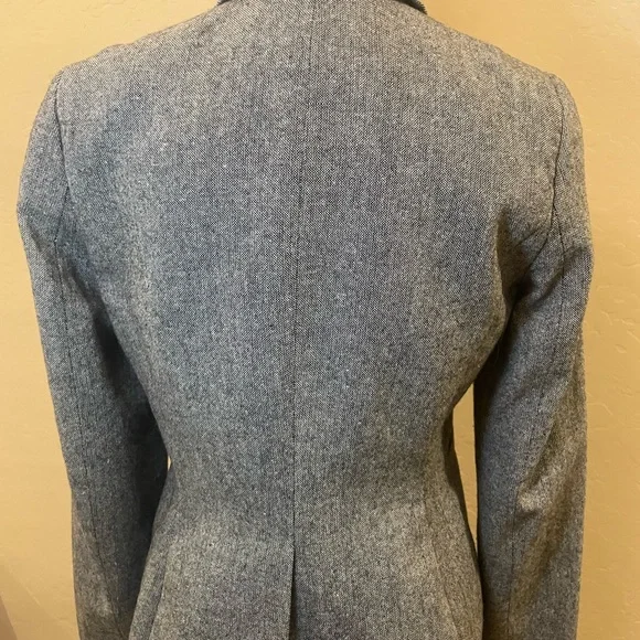 Calvin Klein Gray Two-Button Tailored Blazer - Picture 4 of 6